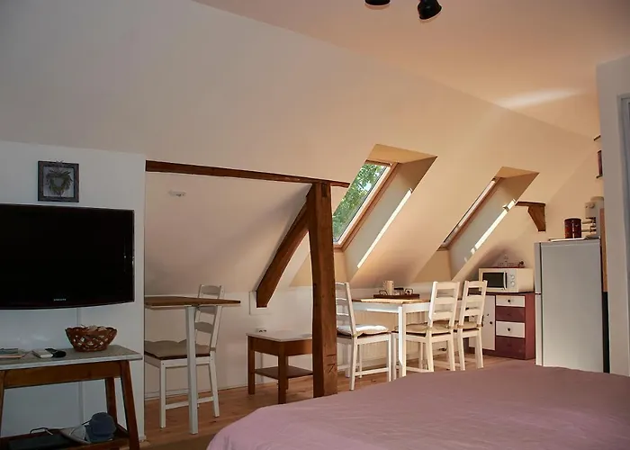 Egkoris Vendeghaz Pensionat 3*